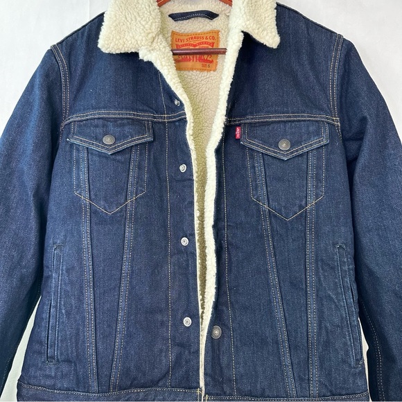 Levi's Denim Men’s Trucker Jacket Sherpa Collared Vintage Look Regular Fit Small - Picture 4 of 12
